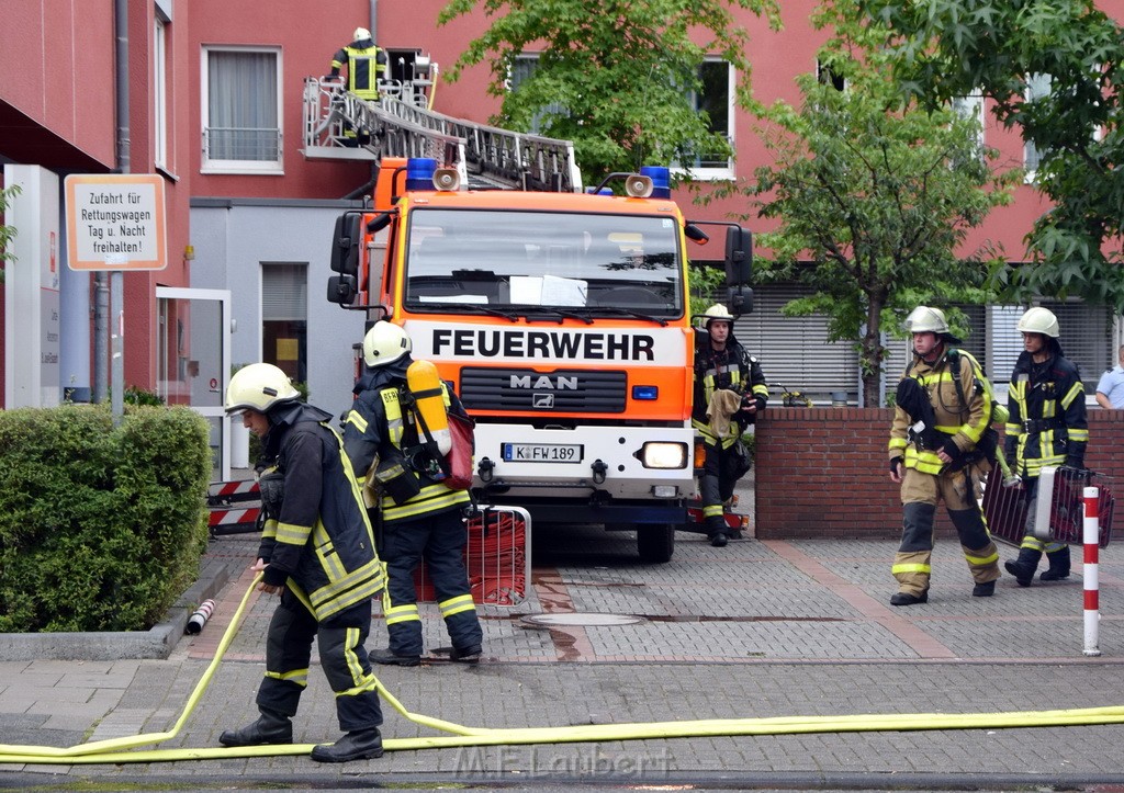 Feuer 2 Y Koeln Muelheim Elisabeth Breuerstr P45.JPG - Miklos Laubert